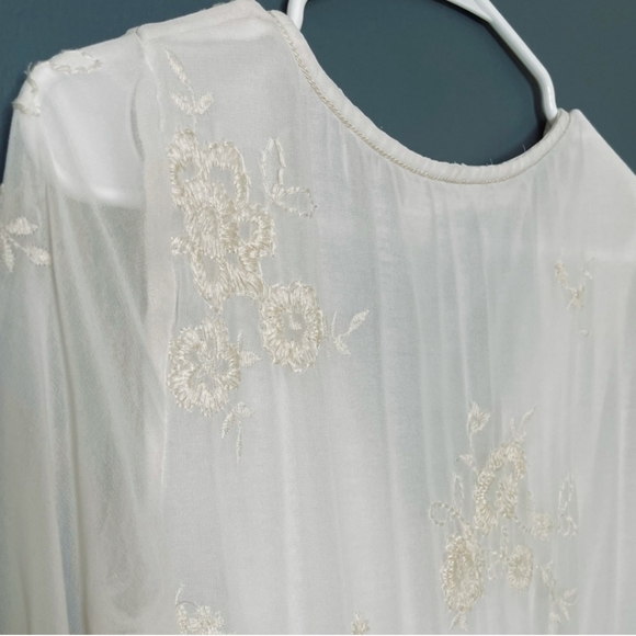 Chelsea & Violet Boho White and Ivory Floral Embroidered Slip On Dress Small - Picture 7 of 10
